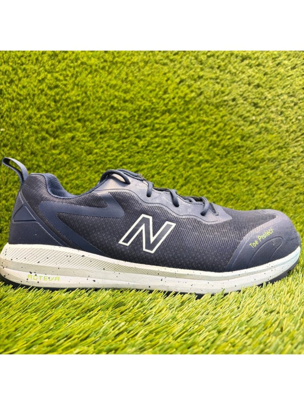 New Balance Logic Mens Size 10 Navy White Composite Safety Toe Work Shoes